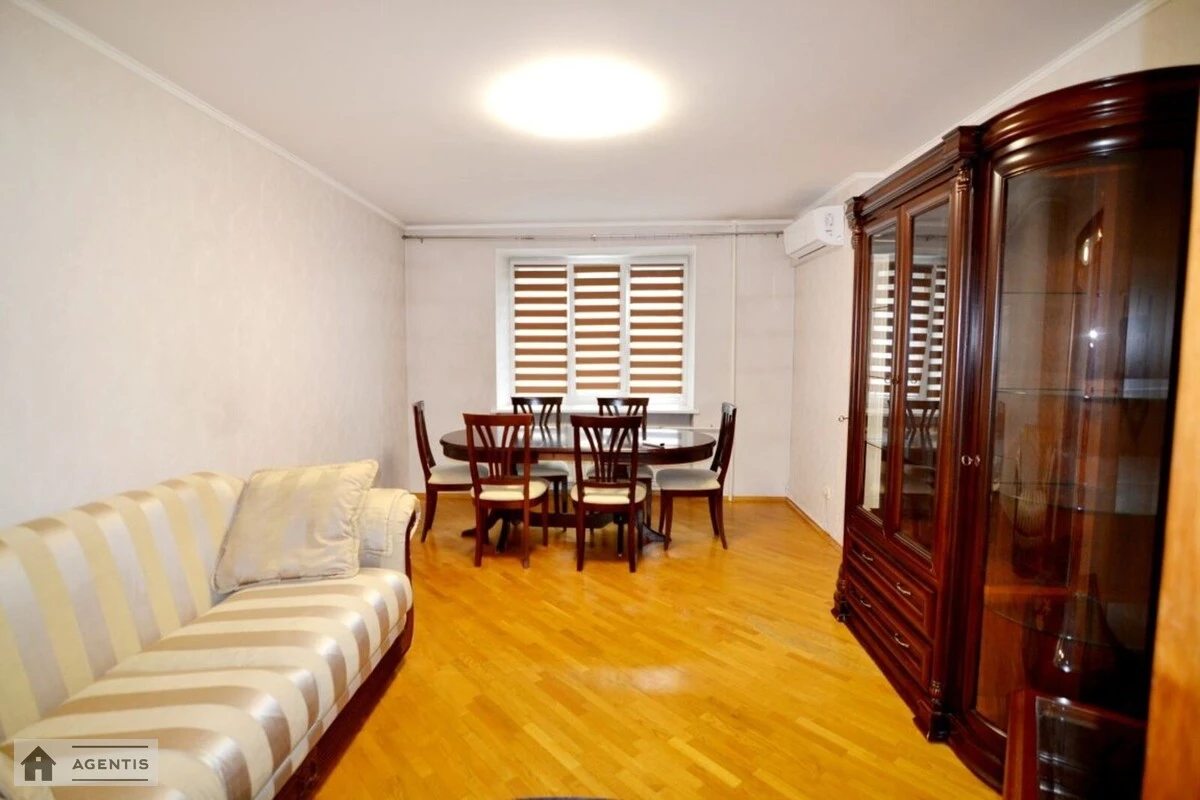 Apartment for rent. 3 rooms, 77 m², 9th floor/15 floors. 2, Andriya Verkhohlyada vul. Mykhayla Drahomirova, Kyiv. 
