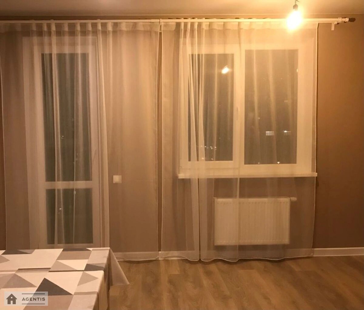 Apartment for rent. 1 room, 35 m², 22 floor/26 floors. Voskresenska, Kyiv. 