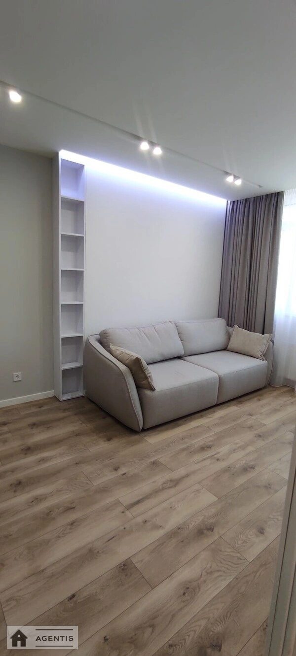 Apartment for rent. 1 room, 53 m², 12 floor/34 floors. Beresteyskyy prosp. Peremohy, Kyiv. 