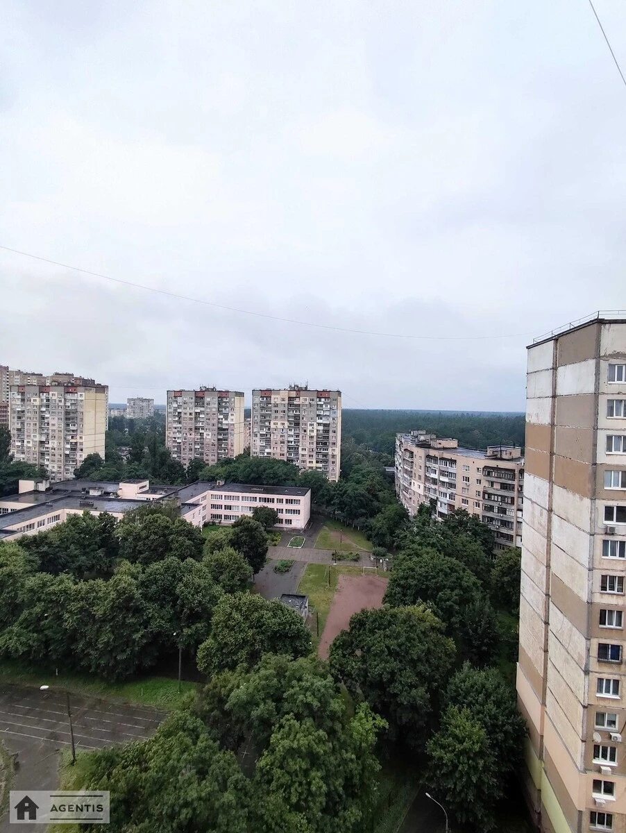 Apartment for rent. 2 rooms, 62 m², 15 floor/16 floors. 20, Heorhiya Honhadze prosp., Kyiv. 