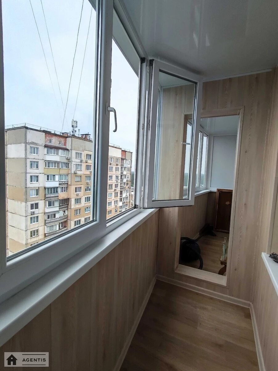 Здам квартиру. 2 rooms, 62 m², 15 floor/16 floors. 20, Георгія Гонгадзе просп., Київ. 