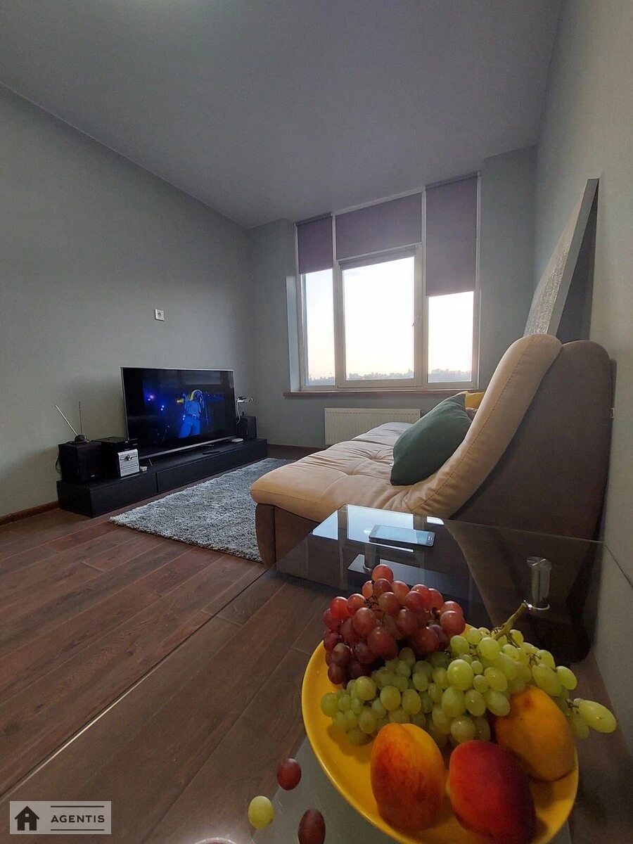 Apartment for rent. 2 rooms, 50 m², 22 floor/25 floors. Yevhena Sverstyuka vul. Maryny Raskovoyi, Kyiv. 