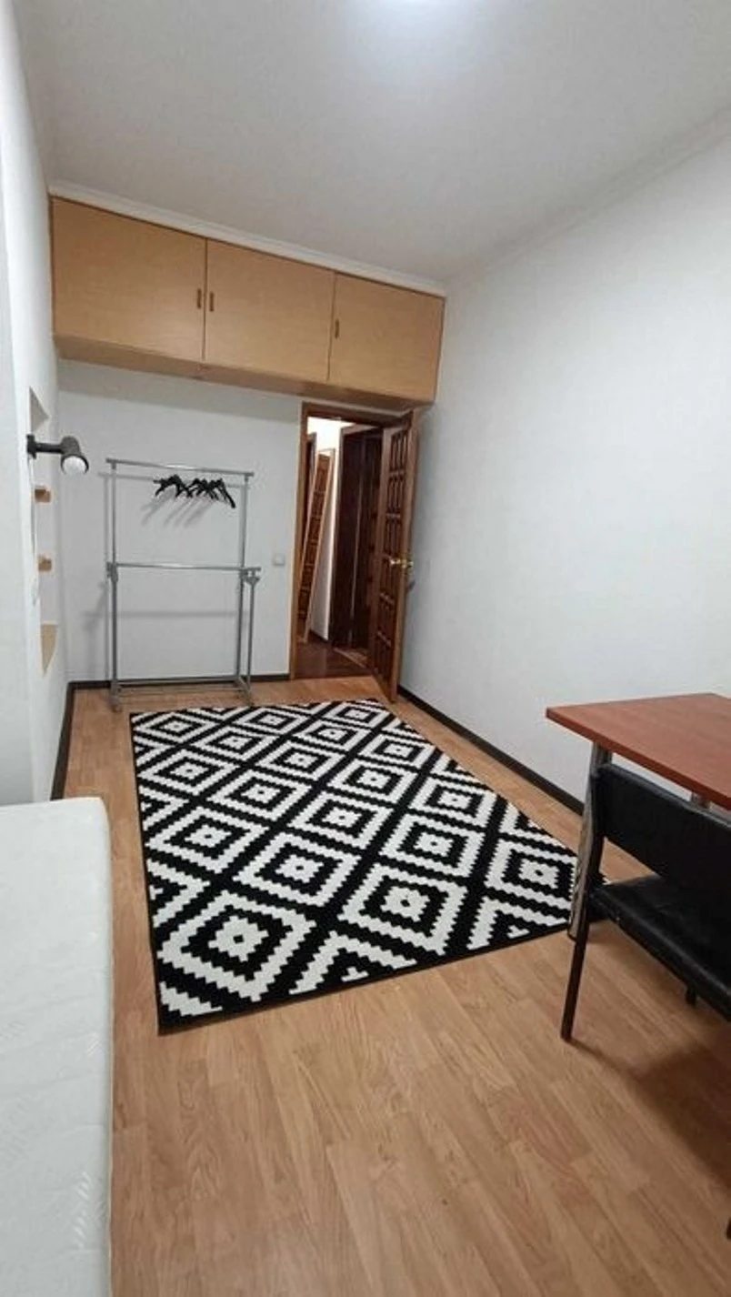 Apartments for sale. 3 rooms, 73 m², 6th floor/7 floors. Kharkiv. 