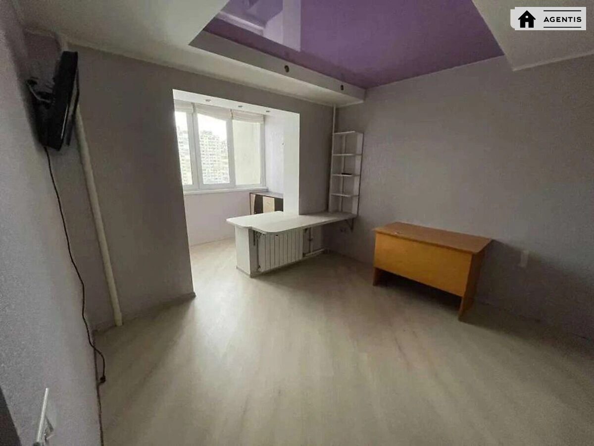 Сдам квартиру. 2 rooms, 55 m², 7th floor/16 floors. 13, Лариси Руденко вул., Киев. 