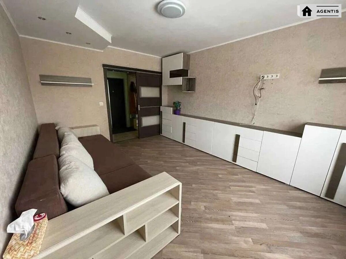 Здам квартиру. 2 rooms, 55 m², 7th floor/16 floors. 13, Лариси Руденко вул., Київ. 