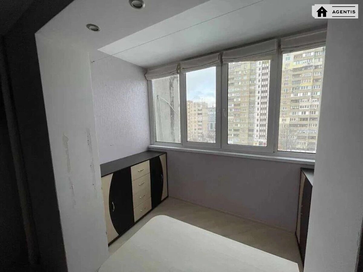 Здам квартиру. 2 rooms, 55 m², 7th floor/16 floors. 13, Лариси Руденко вул., Київ. 