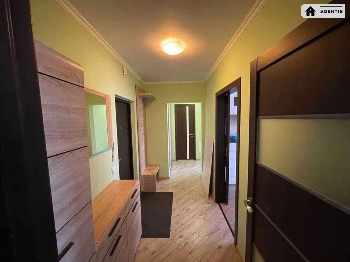 Сдам квартиру. 2 rooms, 55 m², 7th floor/16 floors. 13, Лариси Руденко вул., Киев. 