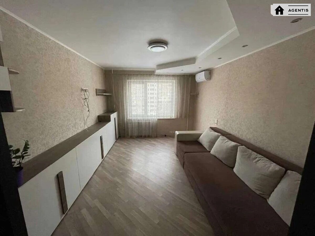 Здам квартиру. 2 rooms, 55 m², 7th floor/16 floors. 13, Лариси Руденко вул., Київ. 