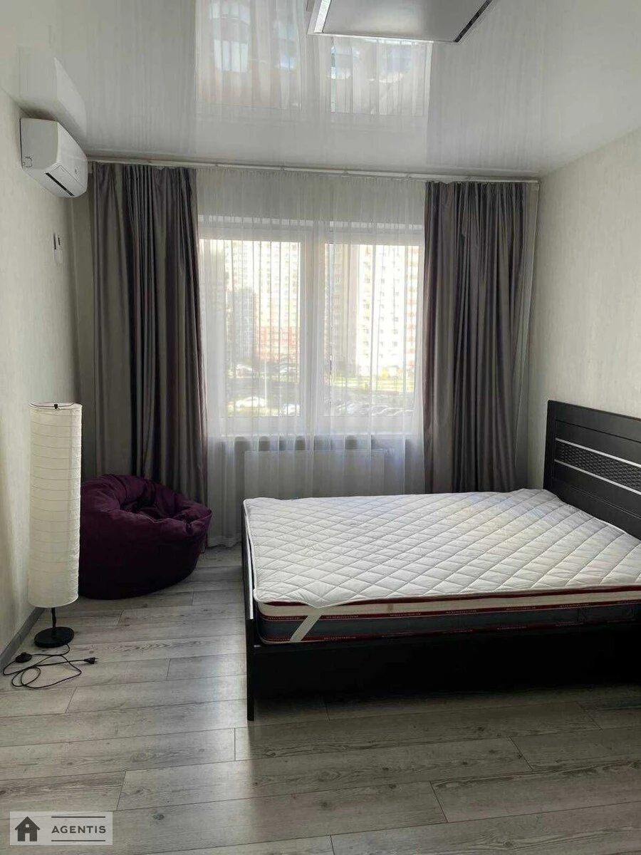 Apartment for rent. 1 room, 39 m², 4th floor/25 floors. 38, Yelyzavety Chavdar vul., Kyiv. 
