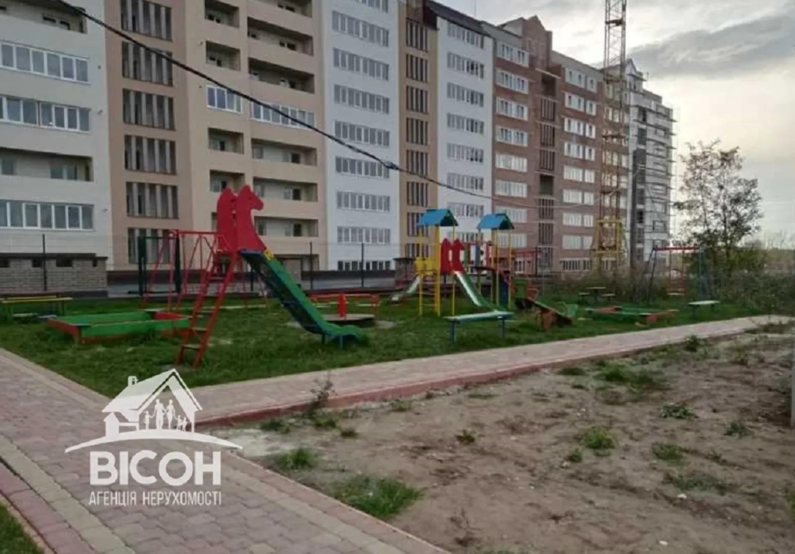 Продаж квартири. 3 rooms, 93 m², 8th floor/11 floors. Іллєнка вул., Тернопіль. 