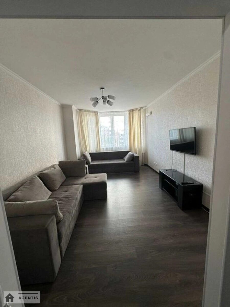 Apartment for rent. 3 rooms, 105 m², 2nd floor/19 floors. 20, Bilytcka 20. 