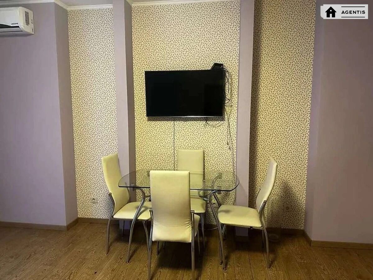 Здам квартиру. 3 rooms, 92 m², 17 floor/25 floors. 22, Петра Григоренка просп., Київ. 