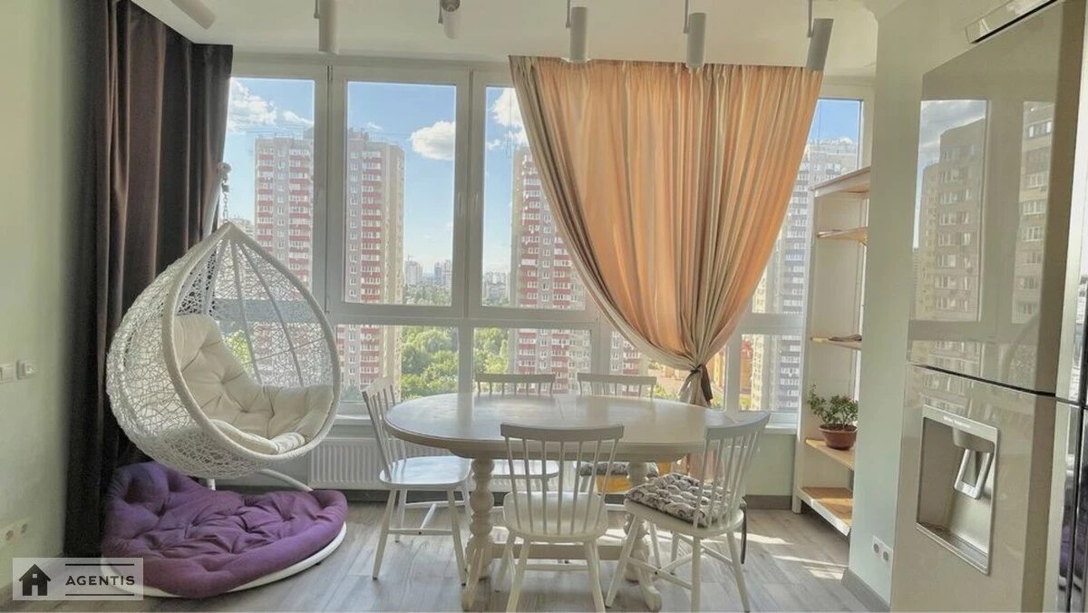 Apartment for rent. 2 rooms, 84 m², 14 floor/24 floors. 22, Anny Akhmatovoyi vul., Kyiv. 