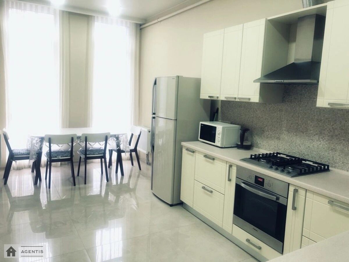 Apartment for rent. 1 room, 45 m², 2nd floor/10 floors. Malozemelna, Kyiv. 