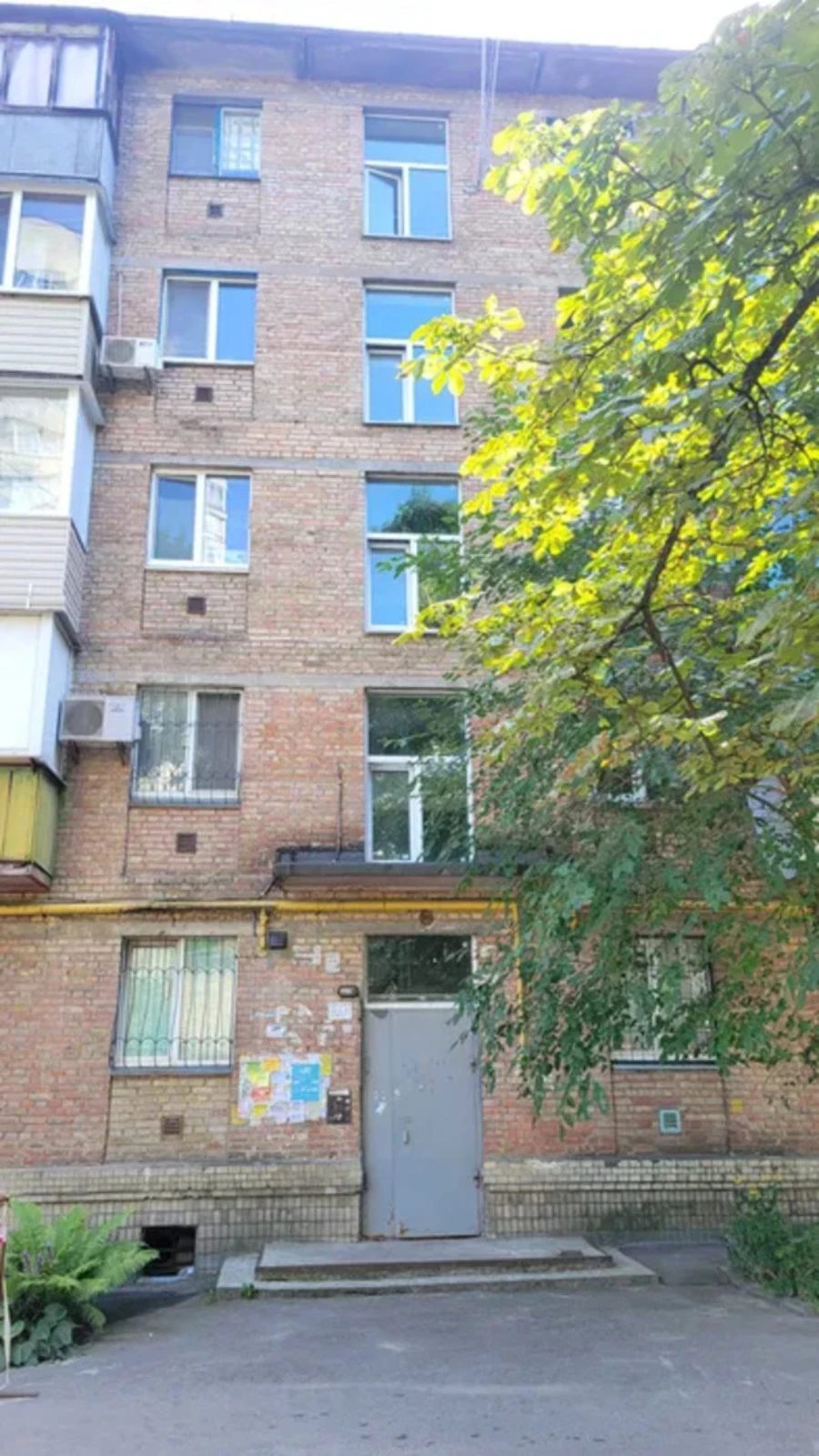 Apartments for sale. 2 rooms, 453 m², 4th floor/5 floors. 101, Beresteyskyy prosp. Peremohy, Kyiv. 