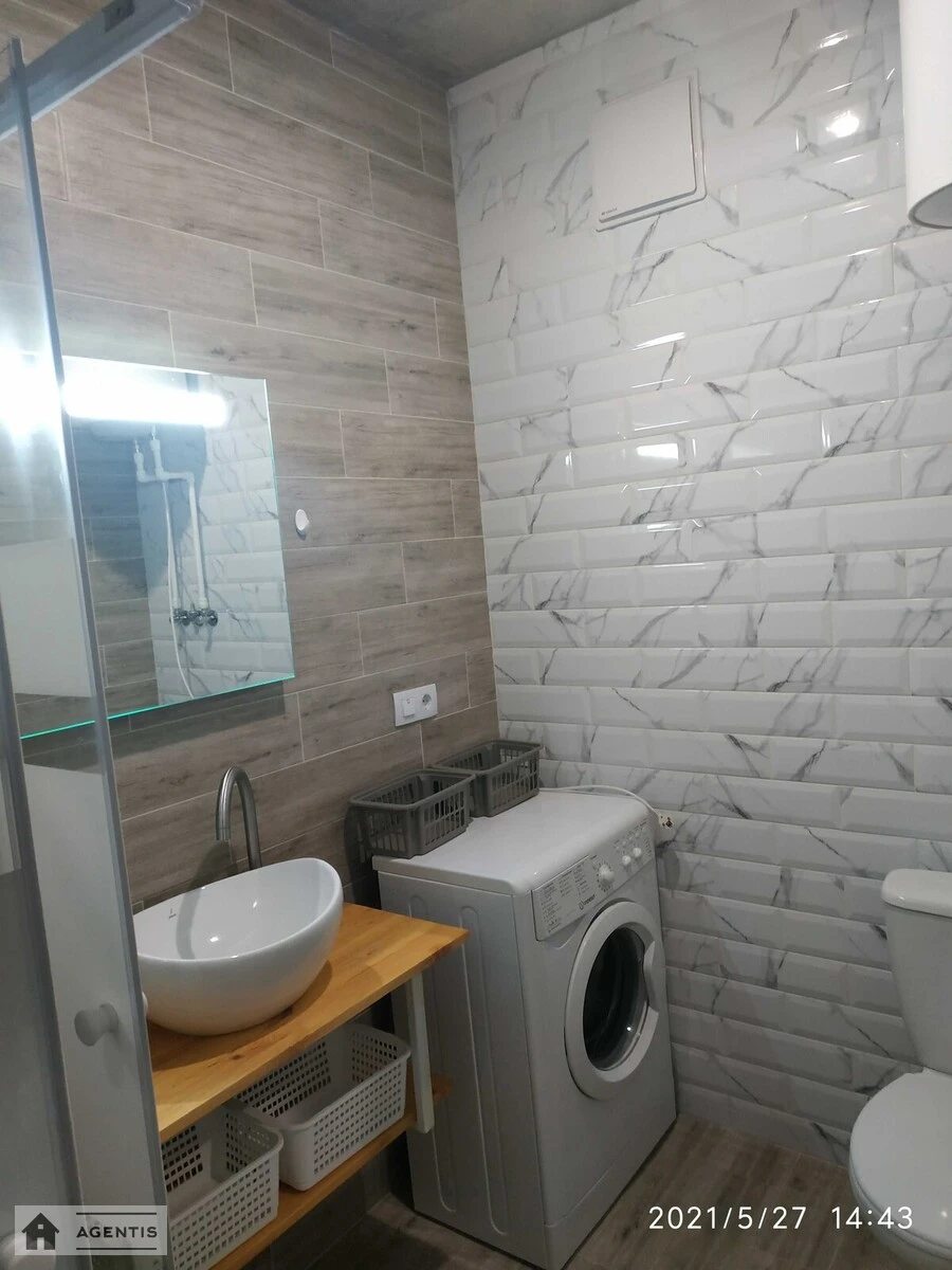 Apartment for rent. 1 room, 37 m², 3rd floor/25 floors. Dniprovska embankment, Kyiv. 