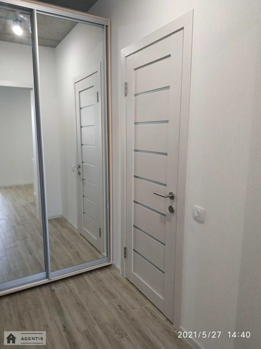 Здам квартиру. 1 room, 37 m², 3rd floor/25 floors. Дніпровська набережна, Київ. 