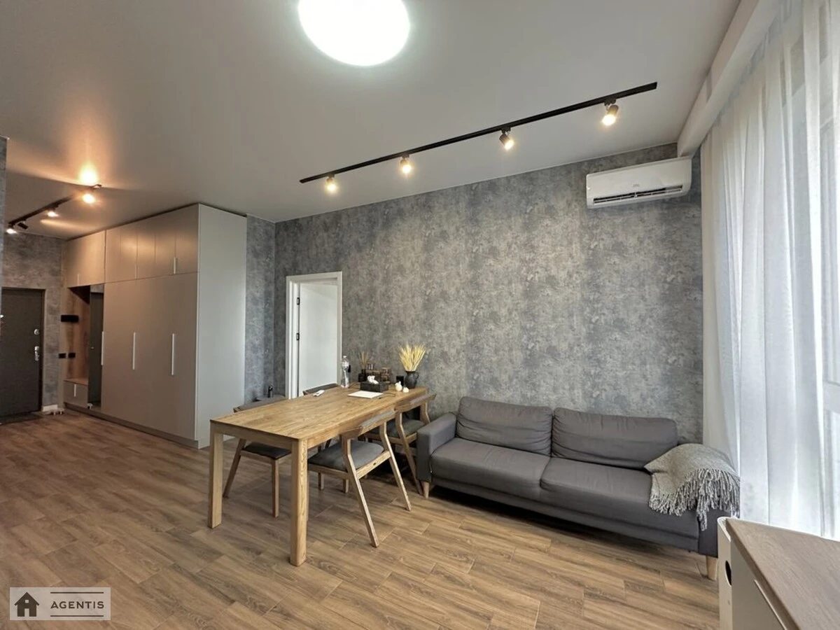 Apartment for rent 2 rooms, 85 m², 7th fl./17 floors. 13, Leypcizka 13, Kyiv. 