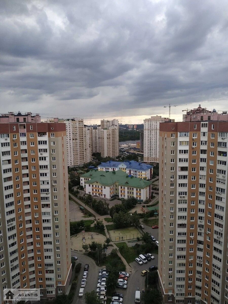 Apartment for rent. 2 rooms, 76 m², 21 floor/25 floors. 34, Urlivska 34, Kyiv. 