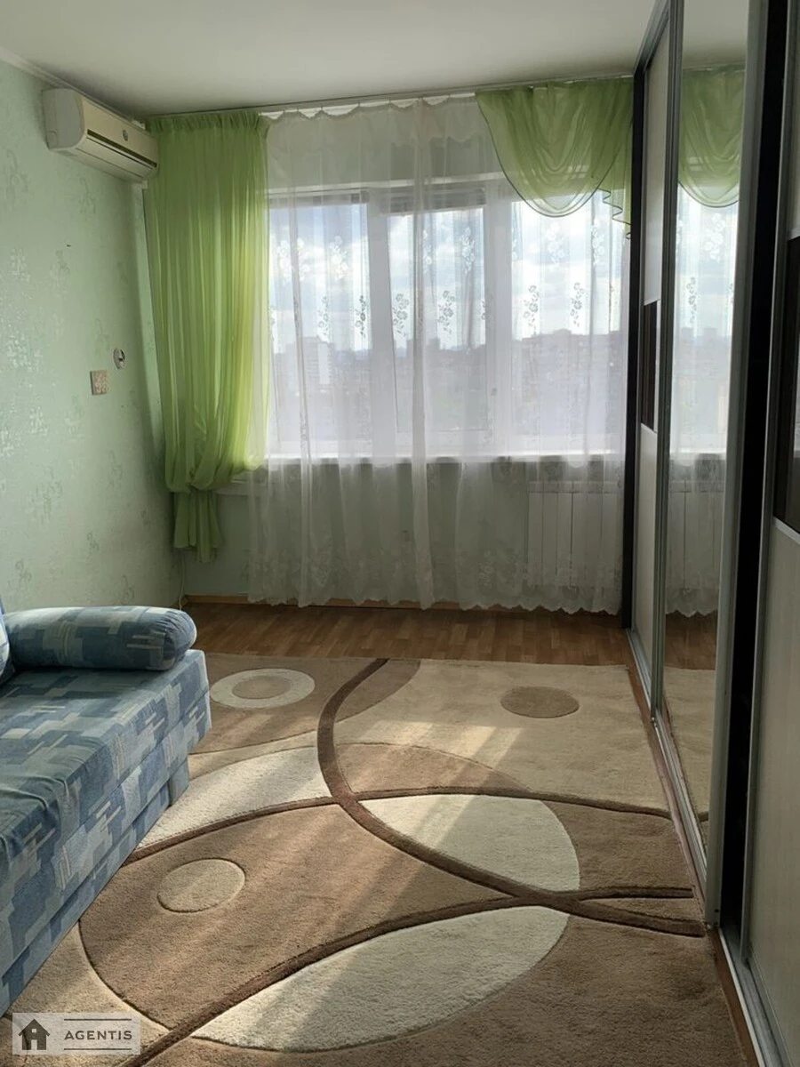 Здам квартиру. 3 rooms, 70 m², 16 floor/16 floors. 4, Рональда Рейгана вул. (Теодора Драйзера), Київ. 