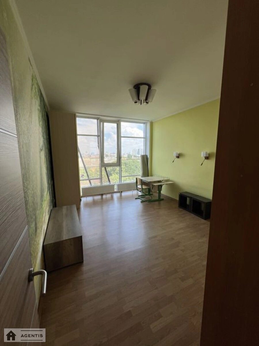 Сдам квартиру. 2 rooms, 113 m², 8th floor/24 floors. Авіаконструктора Антонова вул., Киев. 