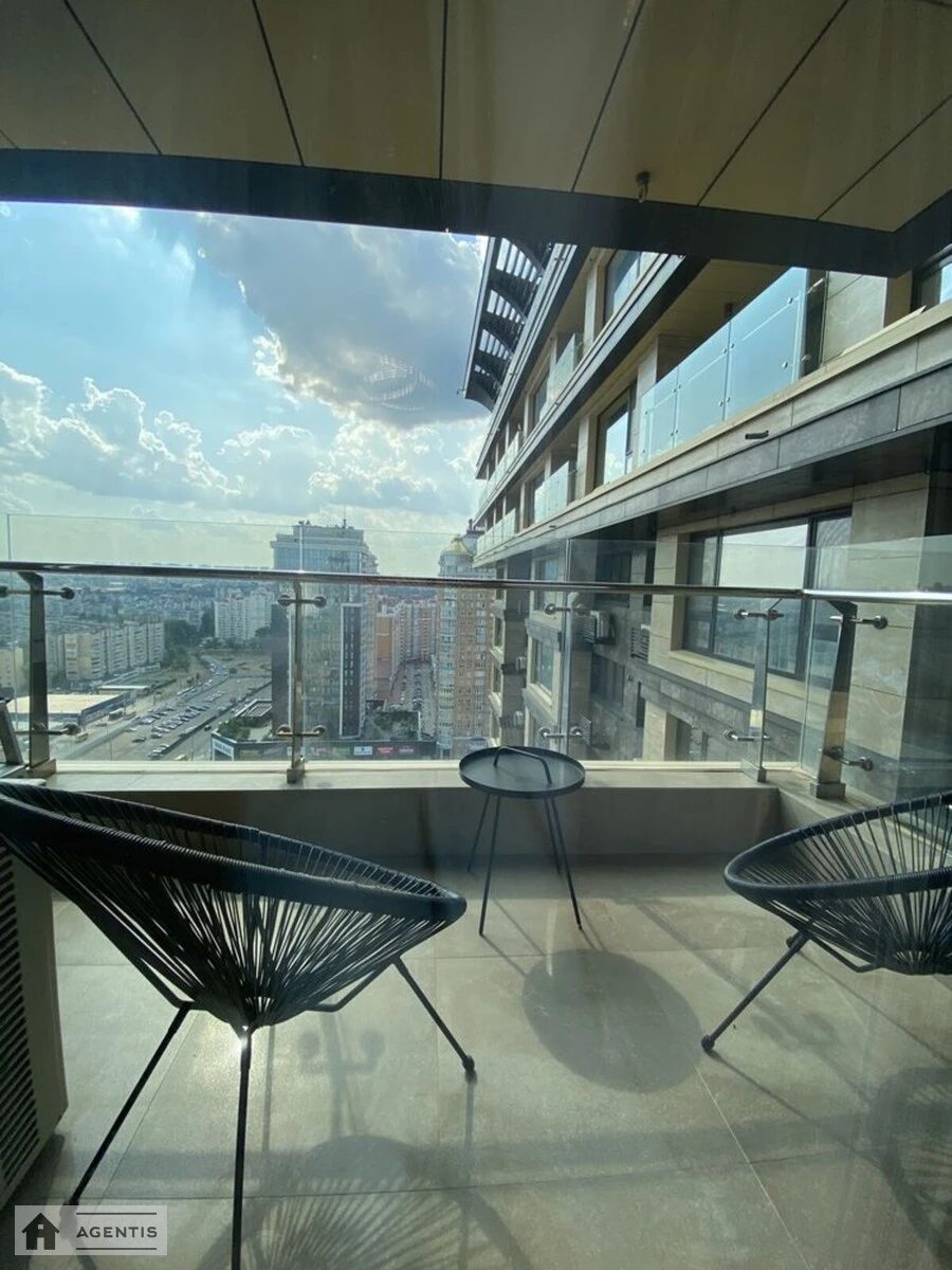 Сдам квартиру. 3 rooms, 100 m², 23 floor/25 floors. 26, Оболонский 26, Киев. 