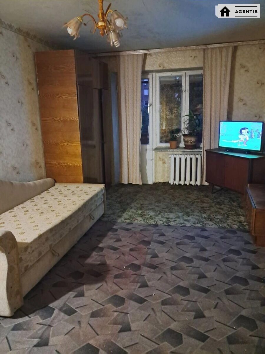 Сдам квартиру. 1 room, 35 m², 2nd floor/5 floors. 24, Отрадный 24, Киев. 