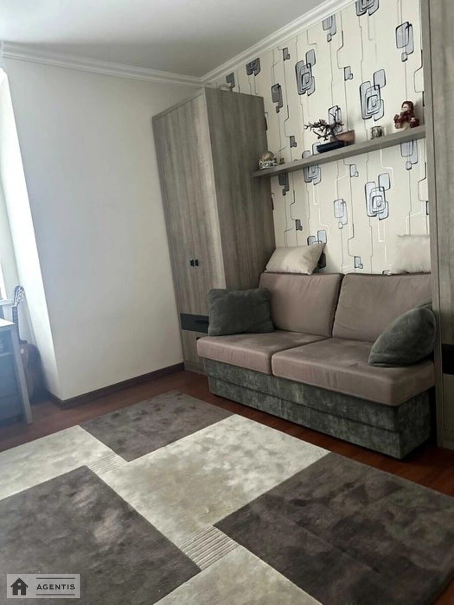 Apartment for rent. 3 rooms, 74 m², 4th floor/25 floors. Verhovnoyi Rady, Kyiv. 