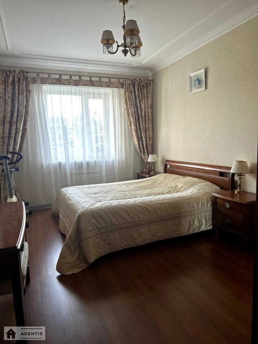 Apartment for rent. 3 rooms, 74 m², 4th floor/25 floors. Verhovnoyi Rady, Kyiv. 