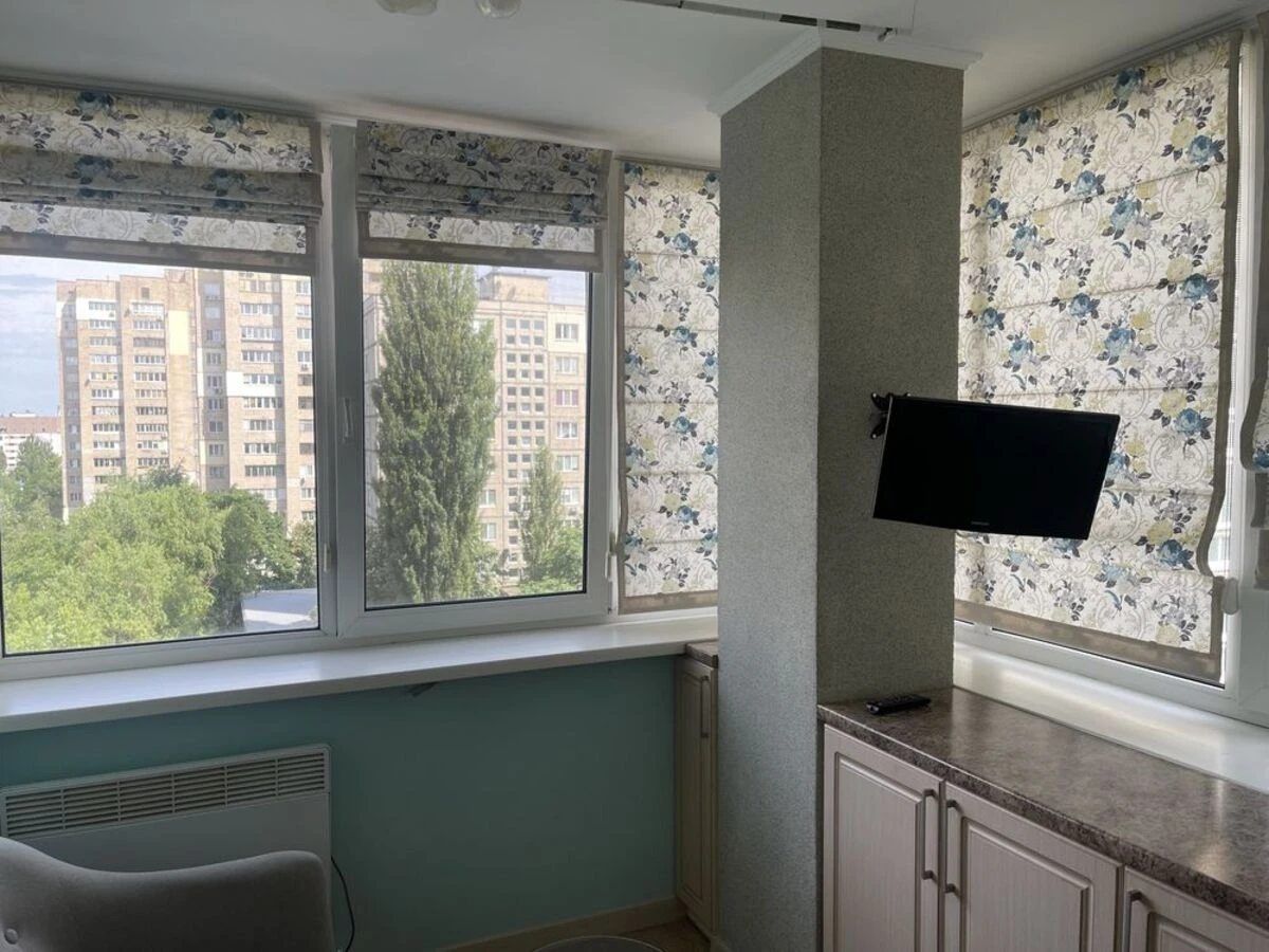 Продаж квартири. 1 room, 37 m², 7th floor/14 floors. 41, Олексія Тихого вул. (Виборзька), Київ. 