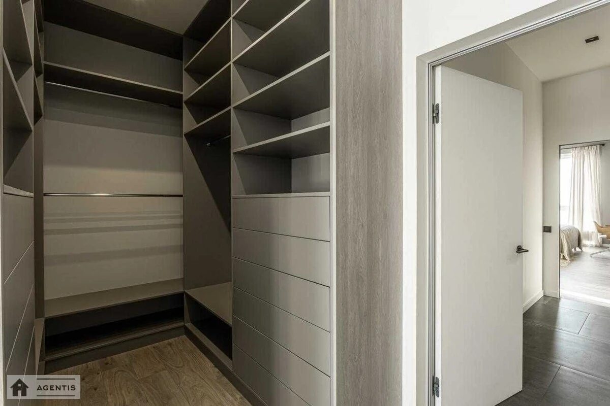 Apartment for rent. 4 rooms, 200 m², 14 floor/14 floors. 13, Leypcizka 13, Kyiv. 
