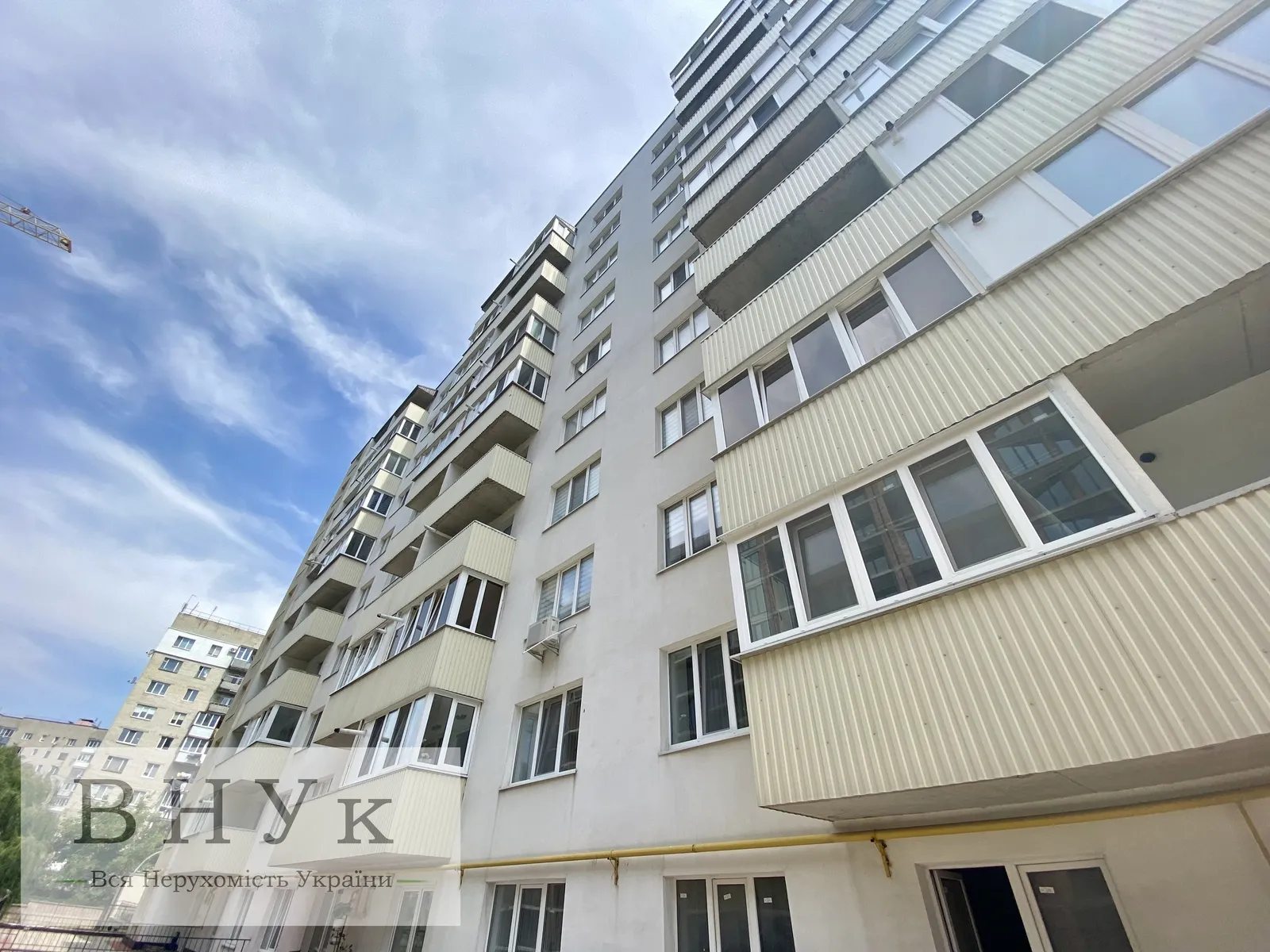 Apartments for sale. 1 room, 39 m², 1st floor/11 floors. Tarnavskoho Henerala vul., Ternopil. 
