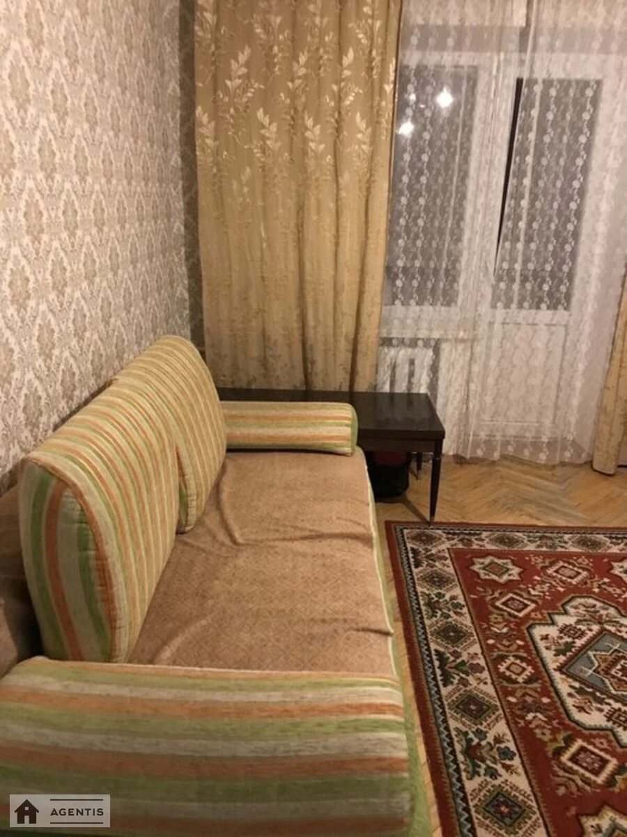 Сдам квартиру. 2 rooms, 44 m², 4th floor/9 floors. 23, Белорусская 23, Киев. 