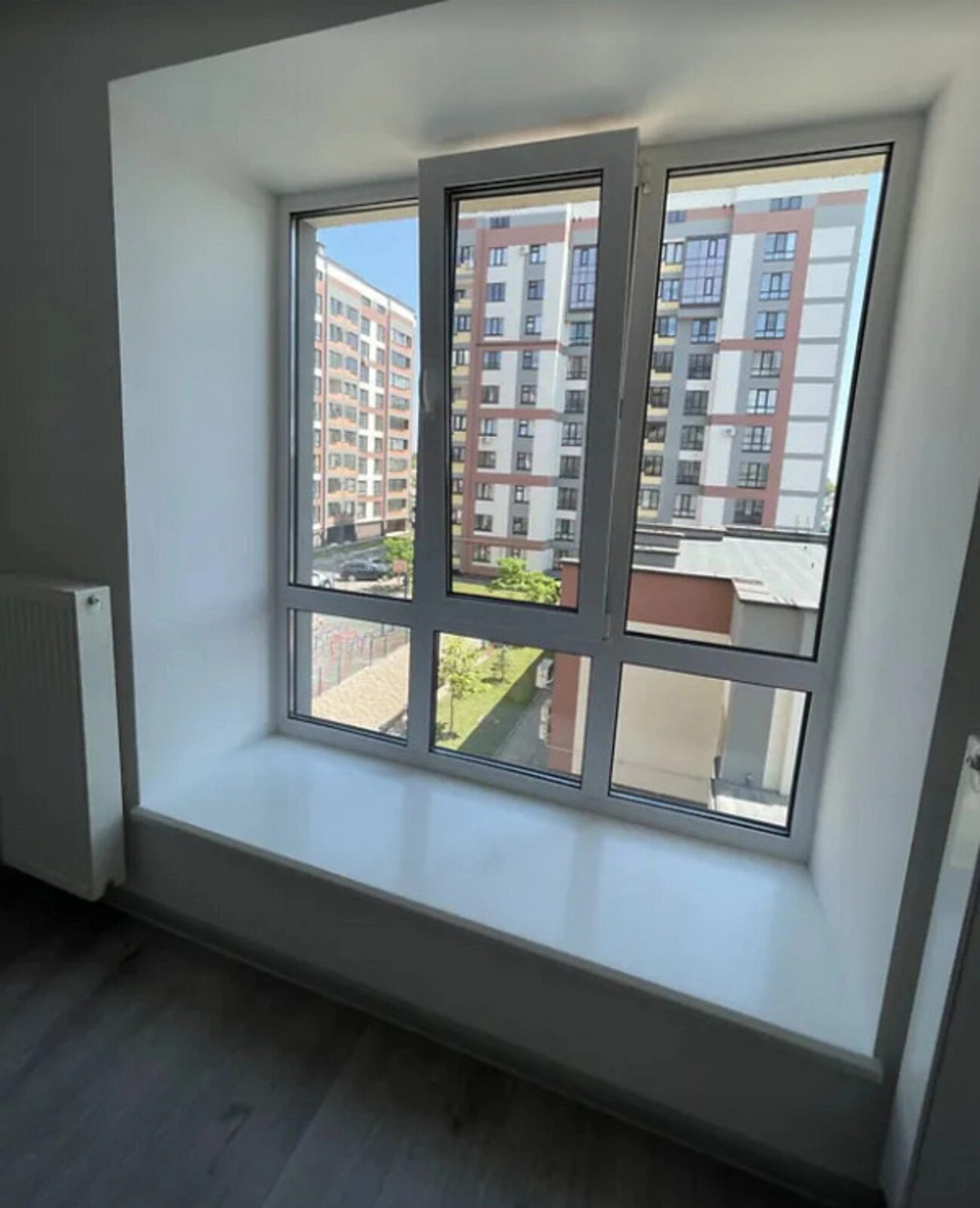 Apartments for sale. 1 room, 37 m², 4th floor/10 floors. Pidvolochyske shose vul., Ternopil. 