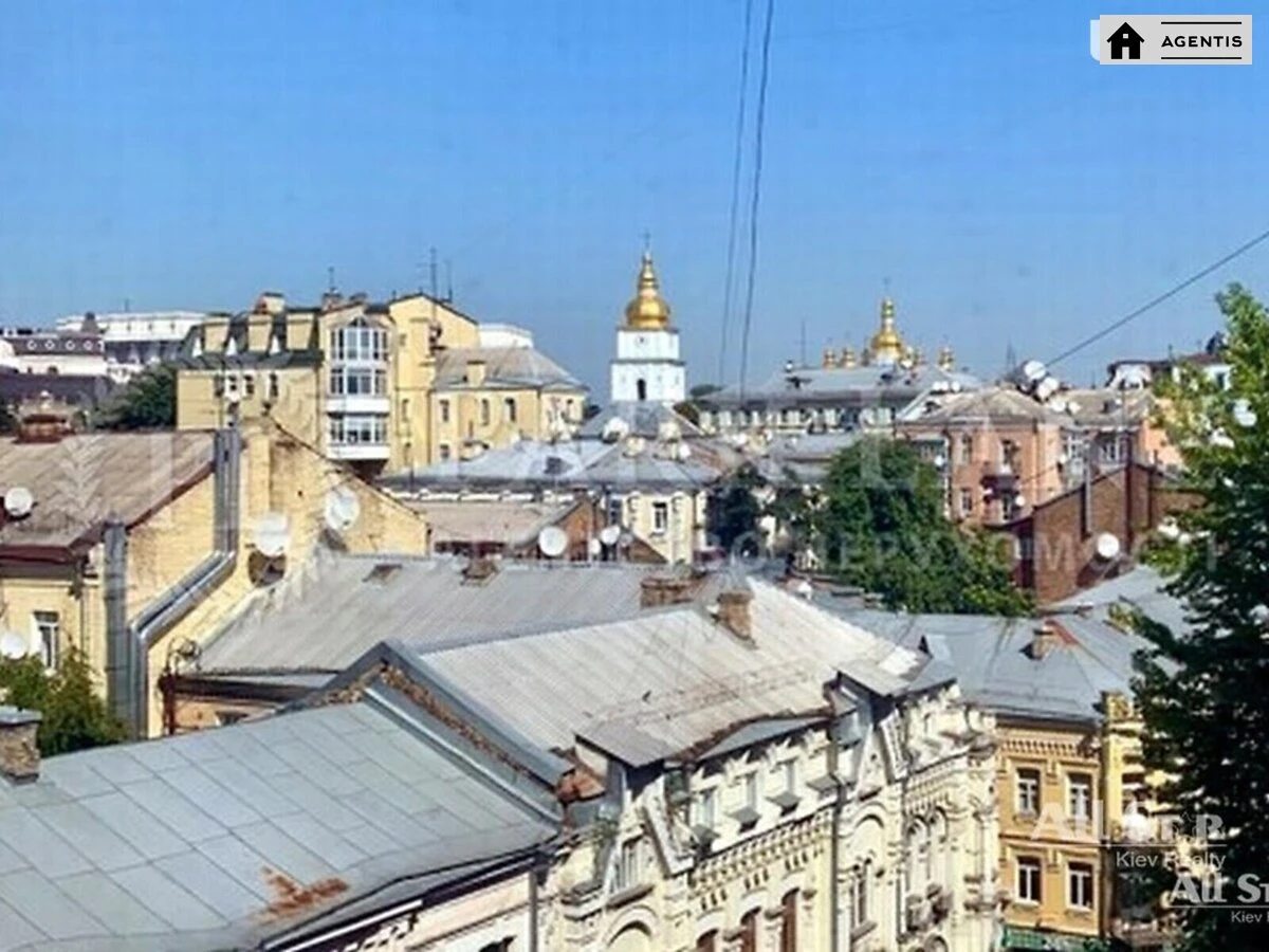 Apartment for rent. 3 rooms, 82 m², 4th floor/6 floors. 9, Myhaylivskiy 9, Kyiv. 