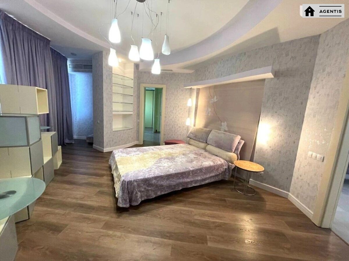 Сдам квартиру. 5 rooms, 220 m², 16 floor/22 floors. 44, Шота Руставелі вул., Киев. 