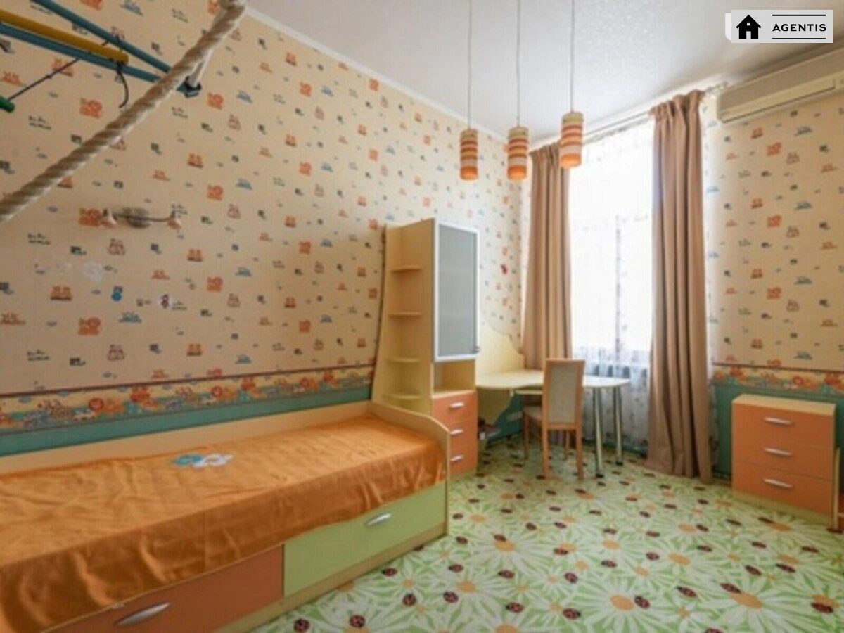 Сдам квартиру. 4 rooms, 150 m², 6th floor/7 floors. 47, Сечевых Стрельцов 47, Киев. 