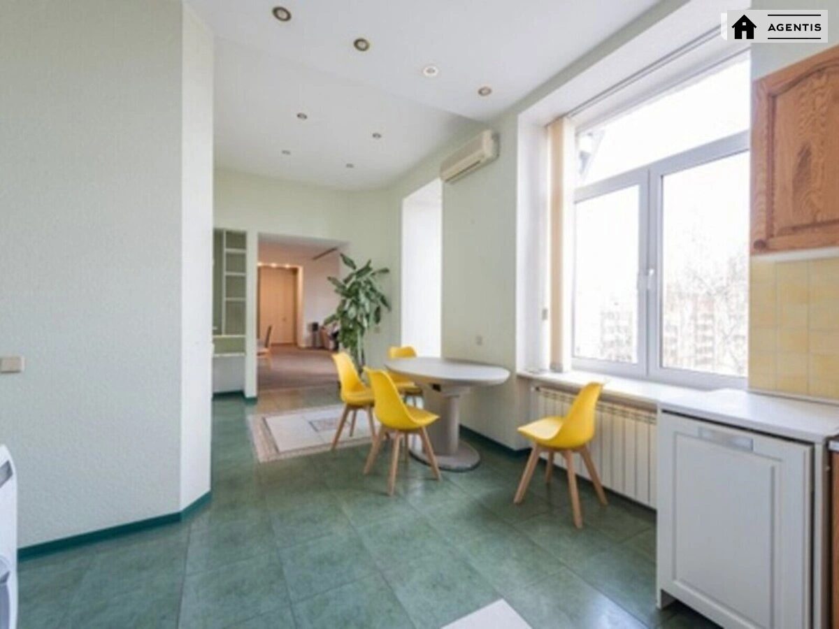 Apartment for rent. 4 rooms, 150 m², 6th floor/7 floors. 47, Sichovyh Strliltsiv 47, Kyiv. 