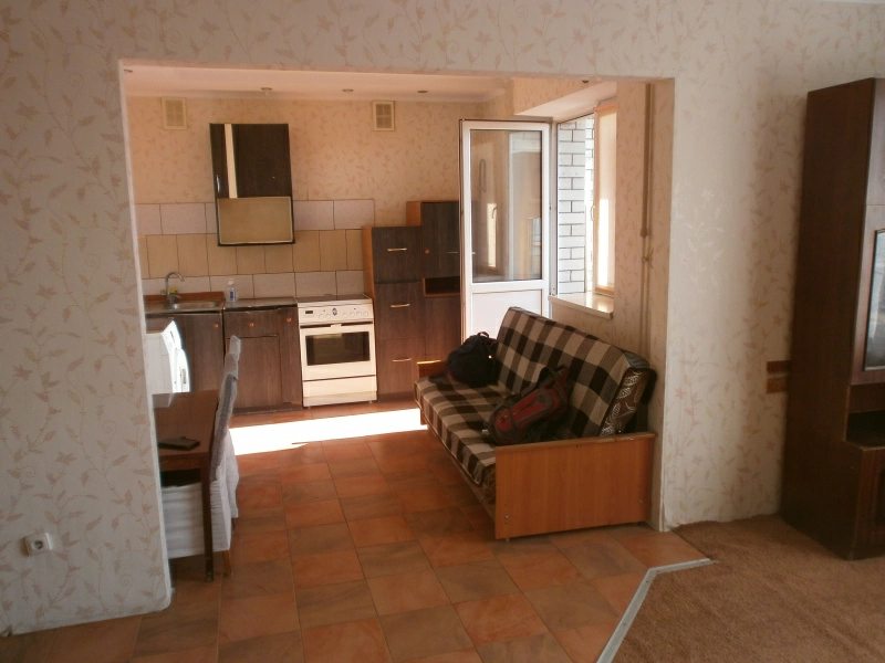Apartment for rent. 1 room, 46 m², 5th floor/5 floors. Pohrebnyaka 14, Boryspil. 