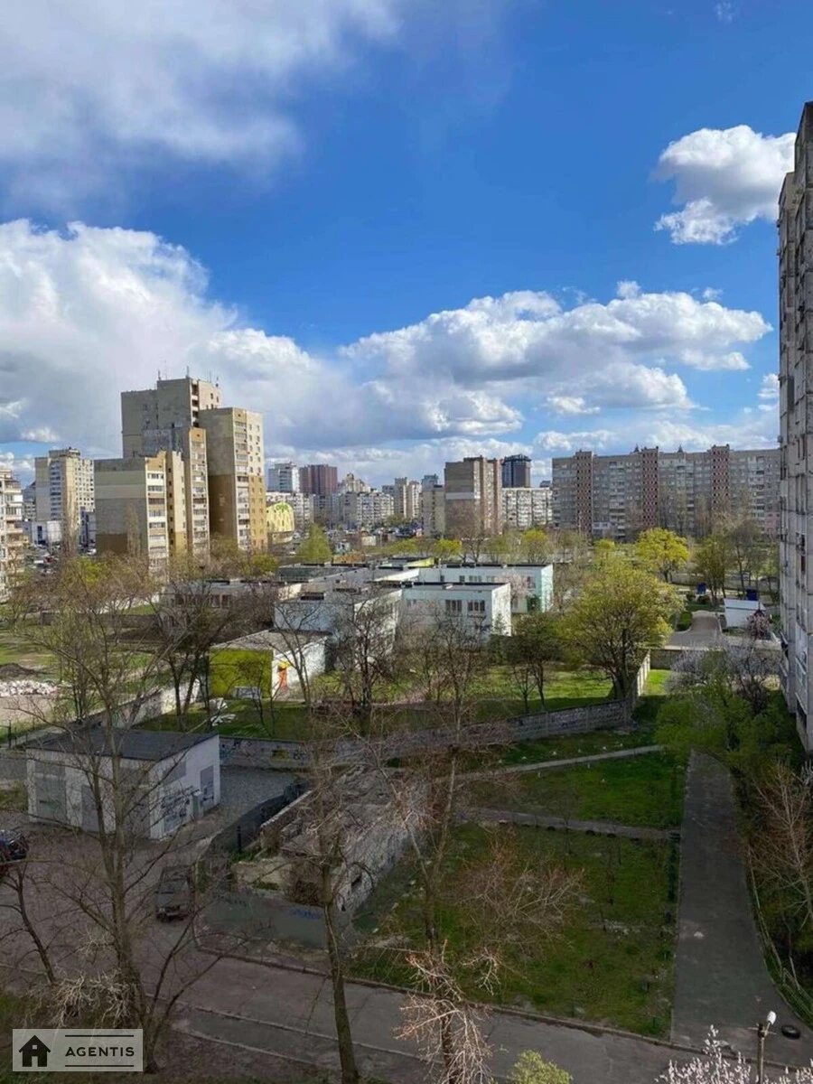 Apartment for rent. 2 rooms, 46 m², 7th floor/9 floors. 28, Ozerna 28, Kyiv. 