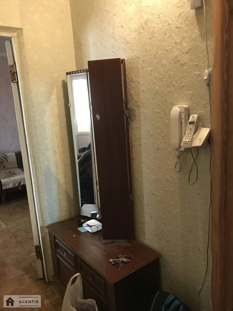 Сдам квартиру. 2 rooms, 46 m², 7th floor/9 floors. 28, Озерная 28, Киев. 