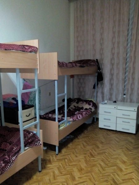 Apartment for rent. 1 room, 20 m², 2nd floor/2 floors. 38, Yaroslavska 38, Kyiv. 