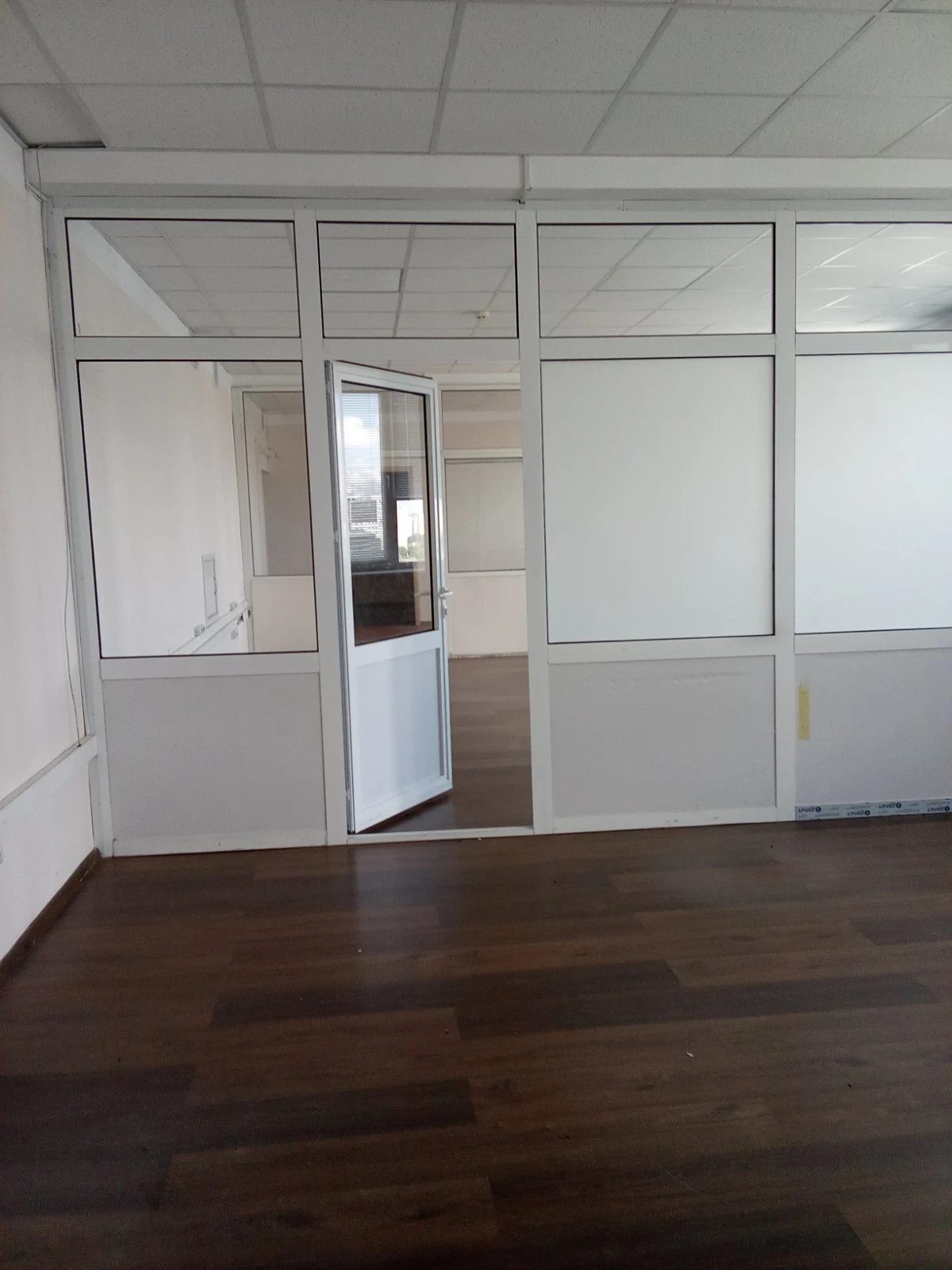 Office for rent. 4 rooms, 56 m², 12 floor/12 floors. 23, Yevhena Svestyuka, Kyiv. 