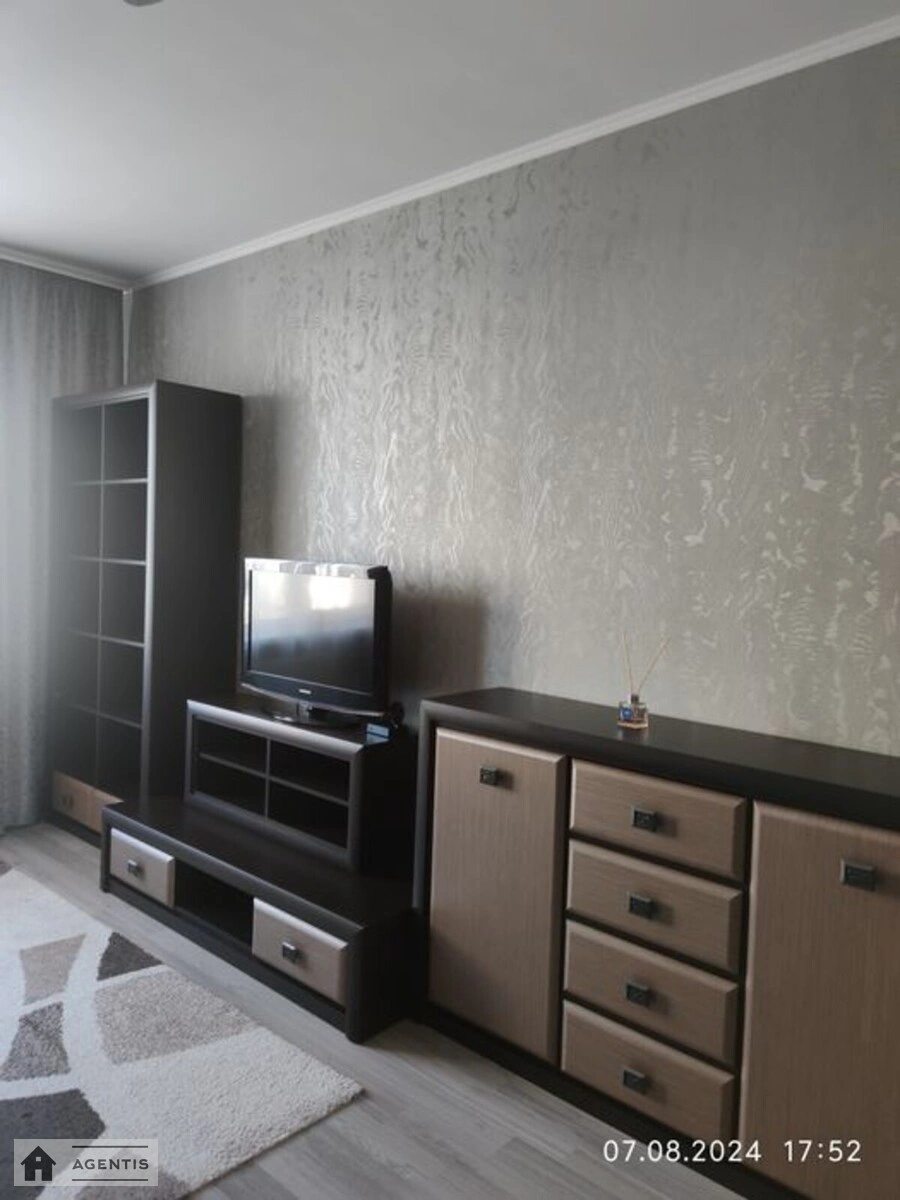 Apartment for rent 1 room, 37 m², 17th fl./25 floors. 12, Borysa Hmyri vul., Kyiv. 