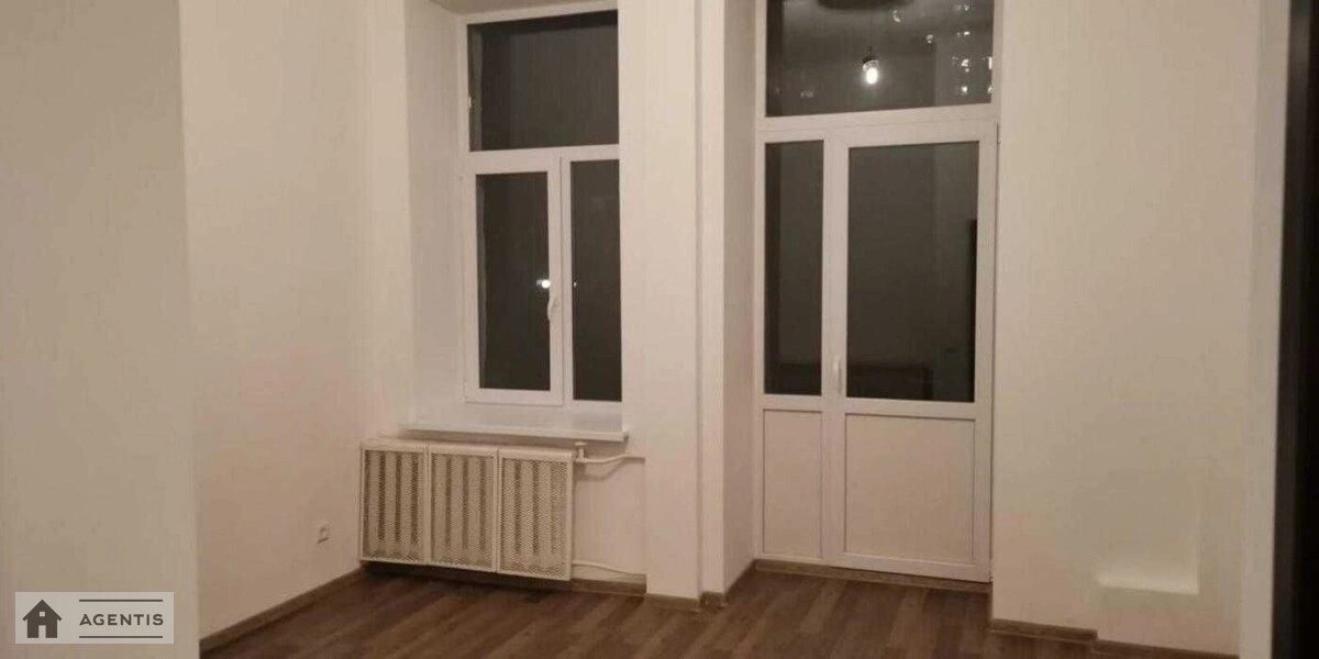 Apartment for rent 4 rooms, 70 m², 3rd fl./4 floors. 81, Velyka Vaselkivska 81, Kyiv. 