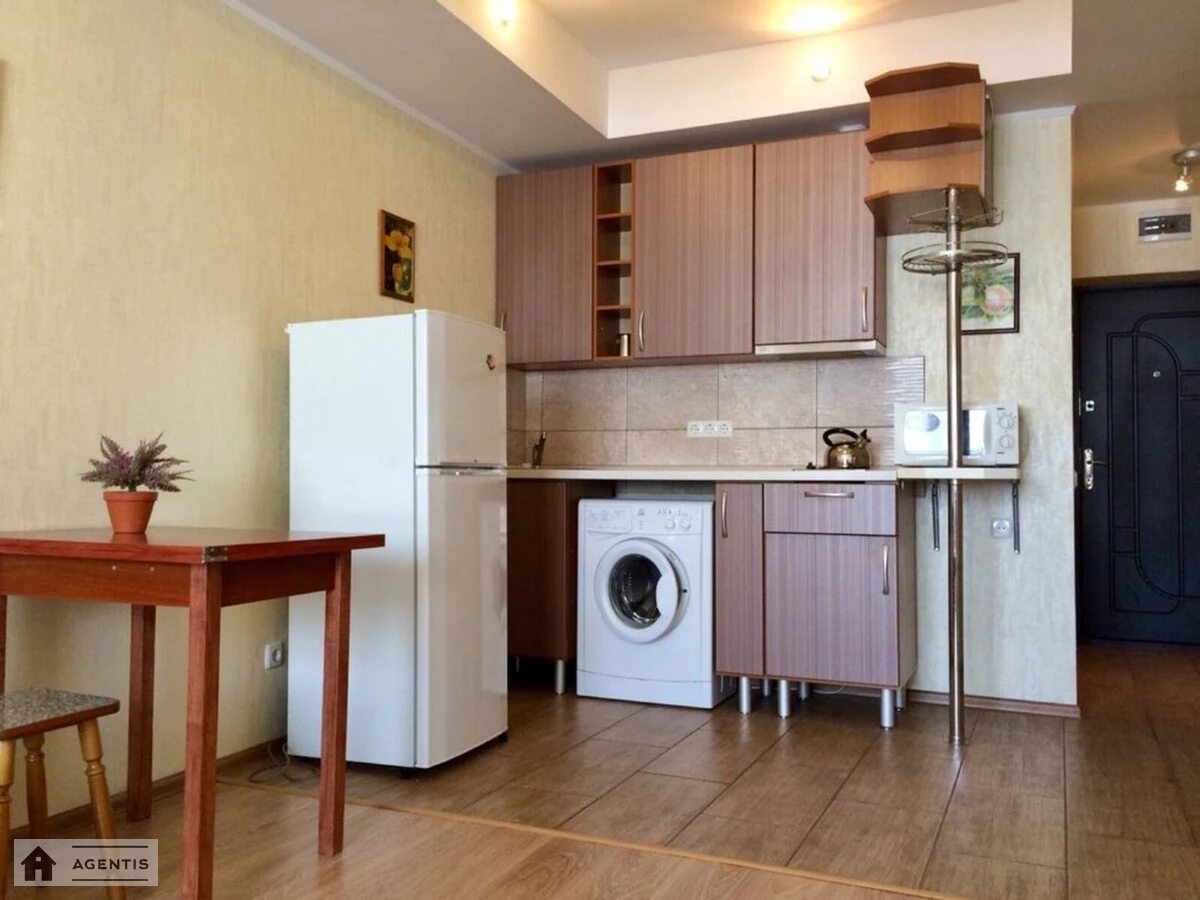 Apartment for rent. 1 room, 31 m², 25 floor/26 floors. 7, Petra Kalnyshevskoho vul. Mykhayla Mayorova, Kyiv. 