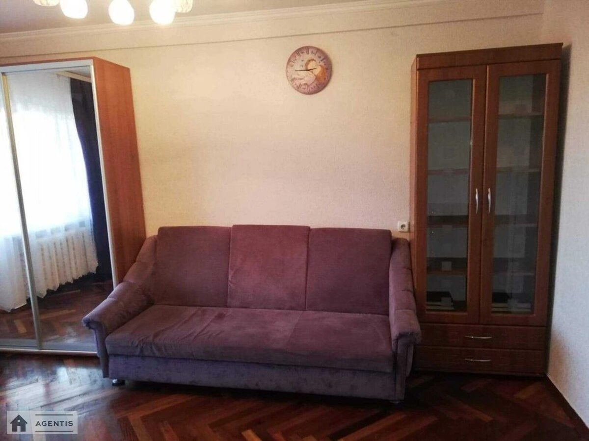 Сдам квартиру. 2 rooms, 46 m², 5th floor/5 floors. 40, Отрадный 40, Киев. 