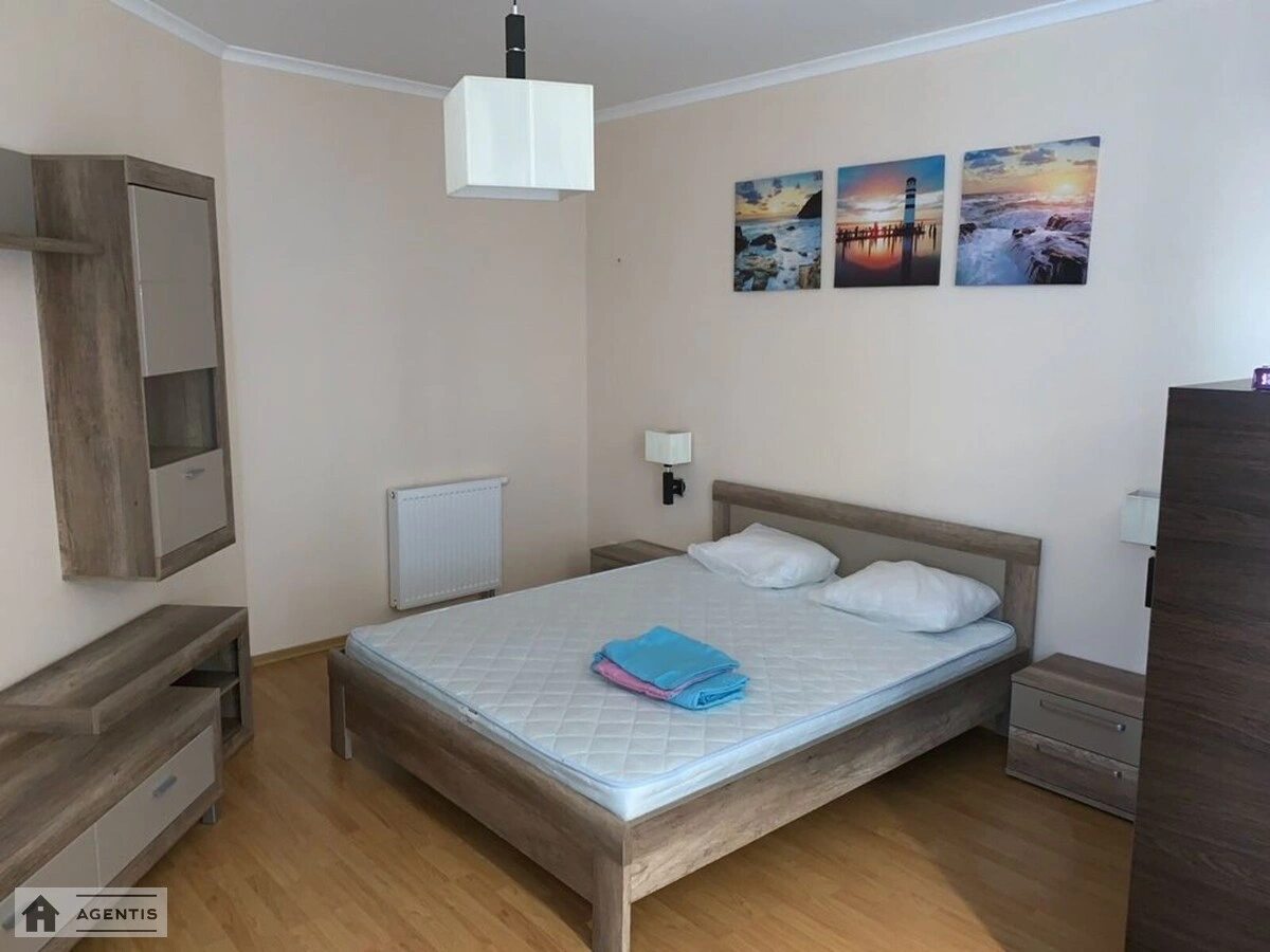 Apartment for rent. 1 room, 40 m², 23 floor/23 floors. 26, Lyubomyra Huzara prosp. Kosmonavta Komarova, Kyiv. 