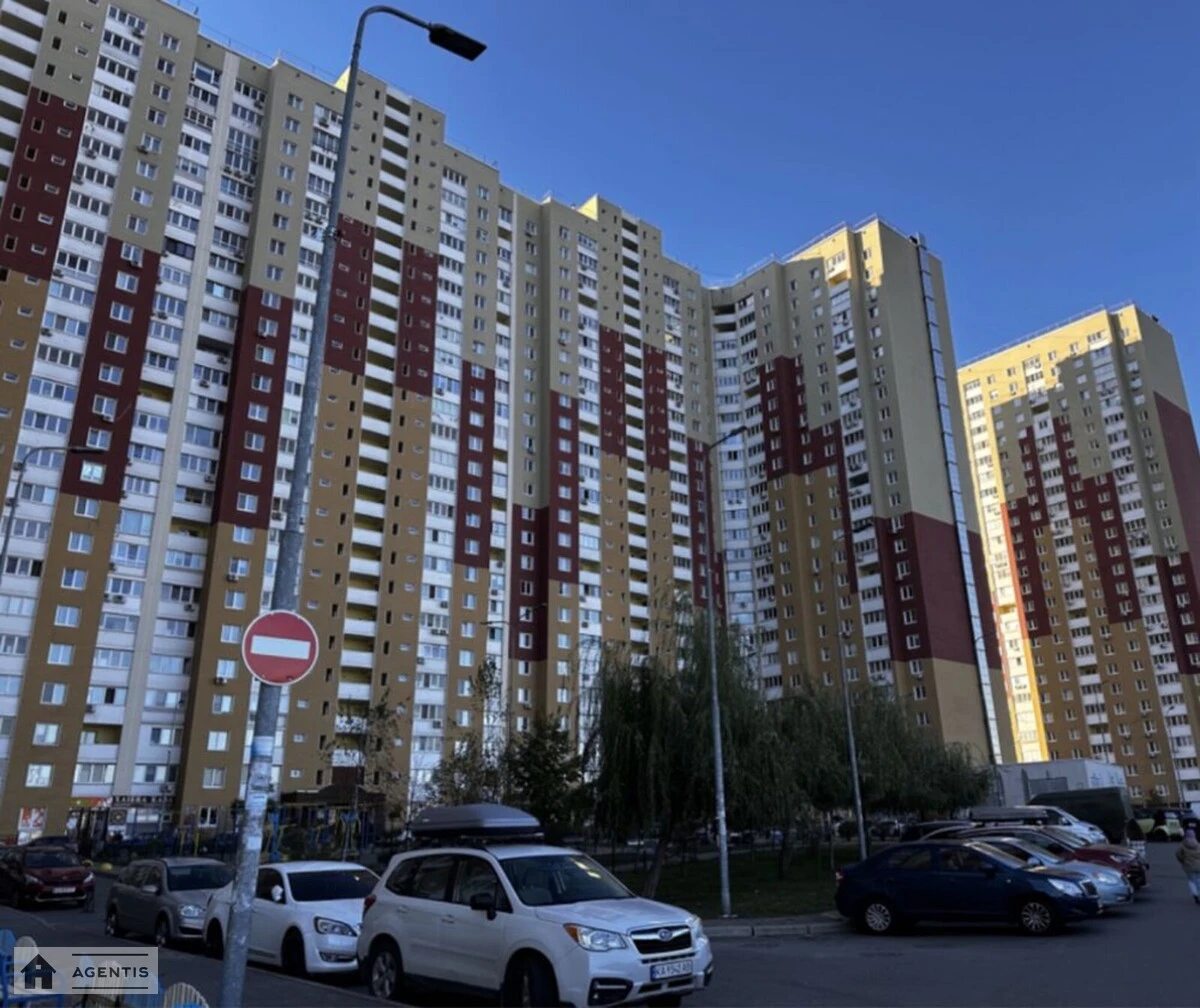 Сдам квартиру. 2 rooms, 75 m², 15 floor/25 floors. Сергія Данченка вул., Киев. 