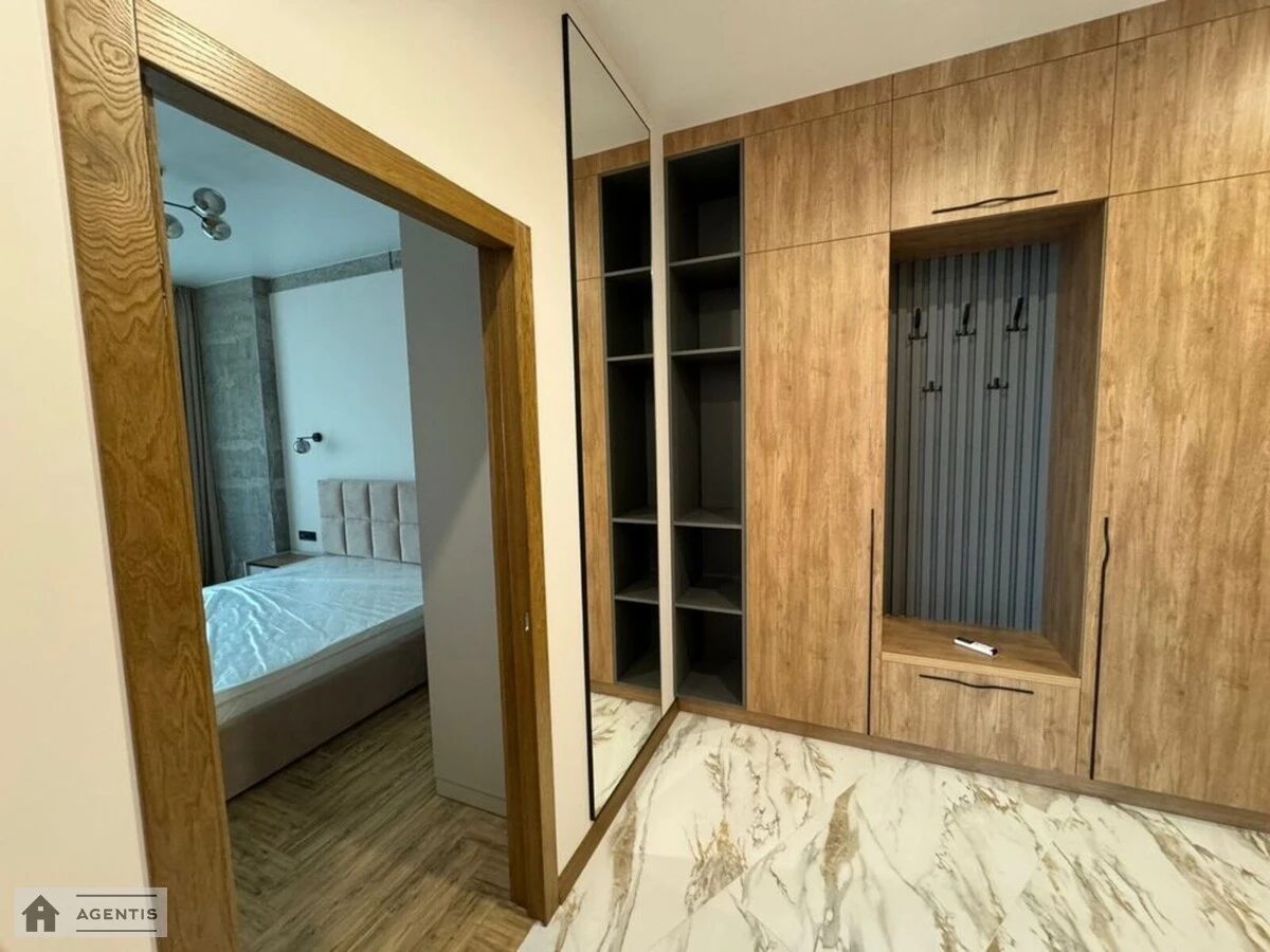 Apartment for rent. 3 rooms, 83 m², 29 floor/36 floors. Beresteyskyy prosp. Peremohy, Kyiv. 